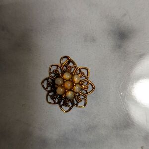 Vintage Gold Ornate Pendant with cluster of Pearl Color Stone